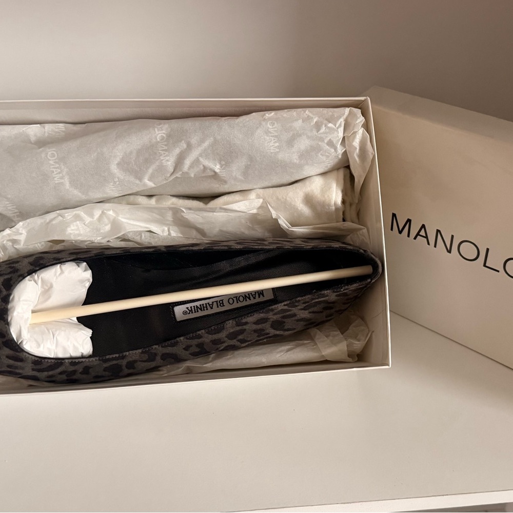 MANOLO BLAHNIK ‘Leo’ Suede Flats – Grey Leopard | EU 39.5 / US 9 - Picture 9 of 12